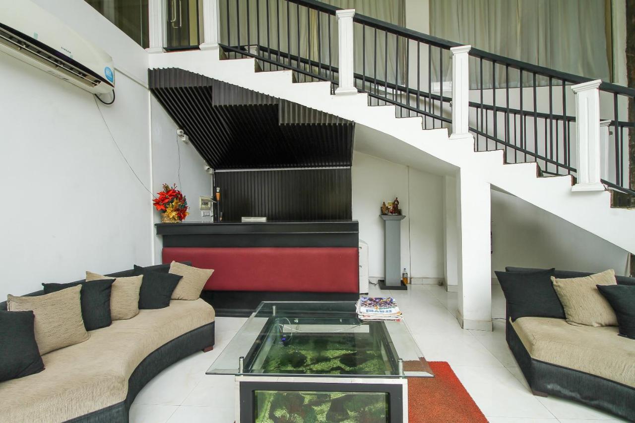 Hotel Nathaliya Katunayaka Buitenkant foto