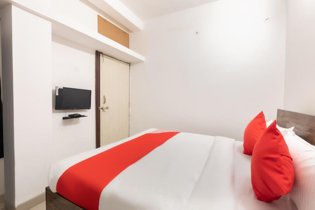 Hotel Nathaliya Katunayaka Buitenkant foto