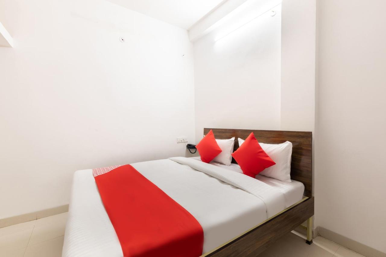 Hotel Nathaliya Katunayaka Buitenkant foto