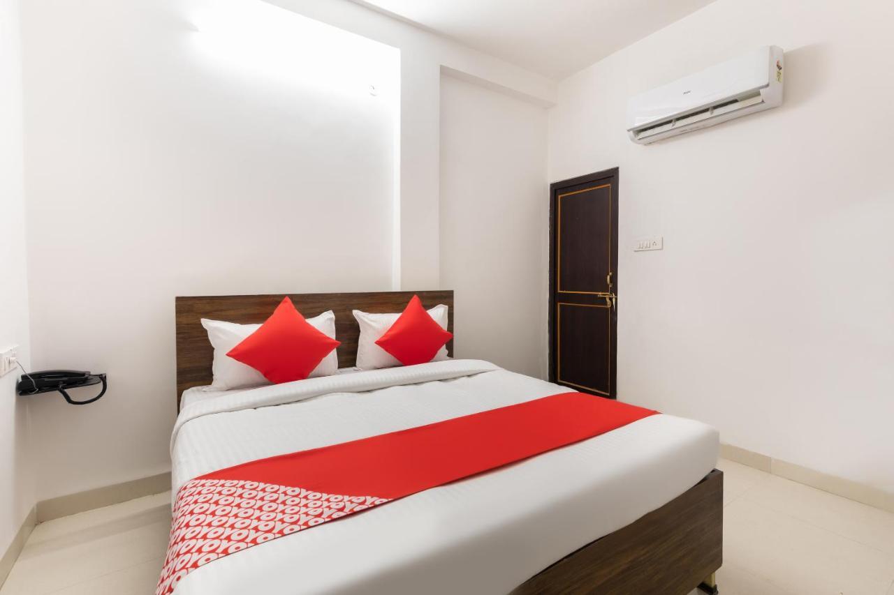 Hotel Nathaliya Katunayaka Buitenkant foto